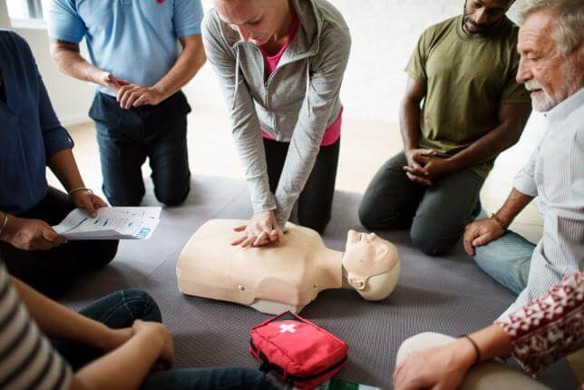 first-aid-training-courses